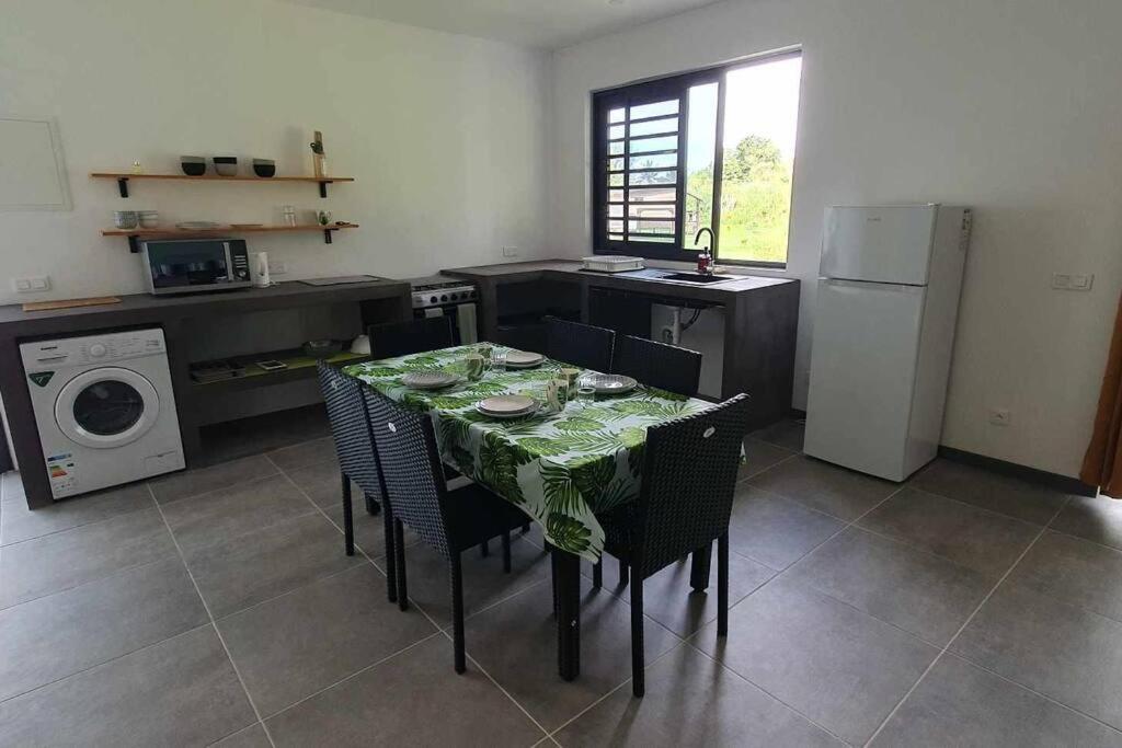 Le Fare Ape Tarua Villa Taputapuapea Екстериор снимка